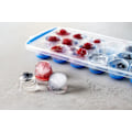 Miniatyrbillede 3 af 5: Isterningbakke med silikonebund, 21 pop-out isterninger, 11,9 x 29,9 x 2,5 cm, blå Blue