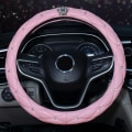 Miniatyrbild 1 av 4: Rattskydd med Bling Diamond, Universal Läder Anti-Slip Bilskydd Rattskydd Glittrande Krona Biltillbehör för Kvinnor Damer (Rosa) Pink