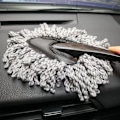 Miniatyrbillede 3 af 5: 2-pak Mini Mikrofiber Bil-Instrumentbræt Støvfjerningsbørste, Multifunktionel Bilrengøringsbørste, Bil Interiør Eksteriør Tilbehør, Grå
