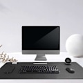 Miniatyrbild 3 av 5: Svart Skrivbordsunderlägg PU Skinn Läder 120x50cm svart black