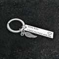 Miniatyrbillede 3 af 5: Kør sikkert nøglering bogstaver print vinge vedhæng nøglering ring DIY taske ornament