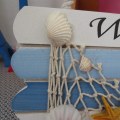 Miniatyrbild 3 av 5: Trä välkomsskylt ytterdörr nautisk inredning