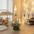 Miniatyrbilde 3 av 3: Julebordpynt, lysestake, sett med 2, gullfarget metall, søylelys