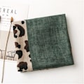 Miniatyrbillede 2 af 5: Leopardmønstret tørklæde til kvinder - Dyreprint, mode, bomuld og linned, med frynser, lang, stor, let, varm, sjal, tørklæde, wrap