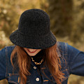 Miniatyrbild 2 av 4: Dam varm ull Cloche hatt enfärgad vinterhink hattar, svart