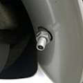 Miniatyrbillede 5 af 5: 5 stk. Bilstøvhætter Rundt Om Aluminium Hjul Dækventilhætter Rød