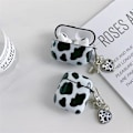 Miniatyrbillede 3 af 5: Kompatibel med AirPods-etui med søde ko-sort-hvid nøglering-design