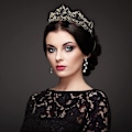 Miniatyrbilde 5 av 5: Svart Tiara for kvinner Gullkrone for jenter Bryllup Prinsesse Bursdag Krystall
