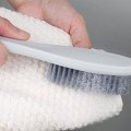 Miniatyrbillede 5 af 5: Skobørste i plast med bløde børster til huset, egnet til sko og tøj, til at fjerne støv, kan hænges op og føles behagelig 20CM grå
