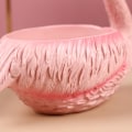 Pikkukuva 2 / 5: Hartsiflamingo-koriste-eläinten linnut patsas mehikasvi ruukku Flo