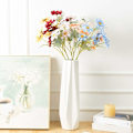Miniatyrbilde 2 av 5: Håndlaget kunstig blomsterbukett, 6 hoder krysantemum for innendørs og utendørs, hjem, hage, kontor, bord, veranda, fest, bryllup (blå)