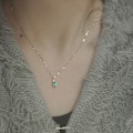Miniatyrbillede 4 af 5: Baguette CZ Pendant Halskæde | Belagt Sterlingsølv | Smaragd B