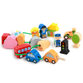 Miniatyrbillede 3 af 4: Store træperler med snor, Bymiljø