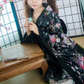 Pikkukuva 5 / 5: Naisten japanilainen perinteinen lyhyt kimono-mekko Kukka V-kaula Yukata