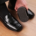 Miniatyrbild 2 av 5: Quick Step : Instant skoputs svamp för alla lädergrejer och alla läderfärger : Perfekt för hemmabruk och resor 4 st