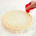 Pikkukuva 2 / 5: Taikina Leikkuri, Taikina Leikkuri, Leikkausrullat, Taikina Leikkuri, Reunan Leikkuri, Pizza Reunan Leikkuri, Piirakan Grillaus, Koristelu, Muovirulla, Nosto