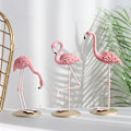 Pikkukuva 4 / 5: Hartsi Vaaleanpunainen Flamingo Koristeet Patsas Pöytäkoristeet Figuriinit Koti Deko