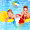 Miniatyrbild 4 av 4: 6 st strandbollar, uppblåsbara poolbollar, uppblåsbara regnbågsbollar, strandbollar för strandspel utomhus poolleksak fest sommar