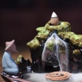 Miniatyrbillede 3 af 4: Guilin Landskab Formet Tilbageflow Røgelse Brænder Smuk Keramik Håndlavet