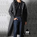 Miniatyrbillede 3 af 4: Regn Poncho Neutral Regnfrakker Bær En Over-The-Top Bred Br