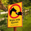 Miniatyrbild 3 av 3: Mata inte djuren - Varningsskylt - Skylt (C)