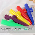 Miniatyrbillede 5 af 5: Plastik Kazoo Musikinstrumenter Kazoo Instrument Kazoo Fløjte Farvede Kazoos Egnet Til Musikelskere Og Gaver (5 stk., Tilfældig Farve) (HYYC)