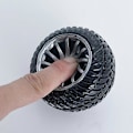 Miniatyrbild 1 av 5: Självlysande Stressboll - Kreativ 3D-Hjuldesign med Ihålig Textur för Stresslindring och Fidgeting (C)