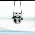Pikkukuva 1 / 5: Söpö Keinuvä Panda Auton Peilin Ripustuskoristeet Hauskat Sisätilojen Taustapeilit Auton Koristeet (Panda) (C)