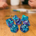 Pikkukuva 3 / 5: 7 kpl Monitahokkaat Nopat Viihde Lelu D4-D20 Juhlapeliin Vihreä Violetti (C)