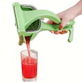 Miniatyrbillede 2 af 5: 1 stk. Håndholdt Manuel Citruspresser - Multifunktionel Citron & Appelsinpresser, Holdbar Plastik, Essentiel Køkkenredskab