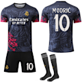 Miniatyrbild 1 av 2: Real Madrid Special Edition Svart Röd Tröja med Drakmönster NO.10 MODRIC Barn & Vuxen Fotbollsutrustning med Strumpor NO.10 MODRIC XXL