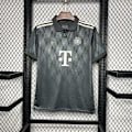Miniatyrbild 1 av 2: 24-25 FC Bayern München Ölversion Jersey Fotbollströja S-2XL XXL