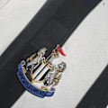 Miniatyrbild 4 av 6: Newcastle United 1996/97 Hemma Retro Tröja Fotboll Fan T-shirt S-2XL M