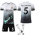 Miniatyrbilde 1 av 2: 24-25 Real Madrid Dragetrykk Spesialutgave Jersey NR. 5 BELLINGHAM Trøyer Barn Voksen Fotballutstyr med Sokker NO.5 BELLINGHAM 28