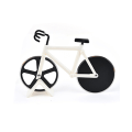 Miniatyrbillede 1 af 5: 1 stk Pizzaskærer Blå Cykel Pizza Cutter med Display Stativ Non-Stick Køkkenredskaber Pizza Bage Bar Værktøjer-Hvid