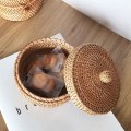 Miniatyrbillede 5 af 5: Håndvævet Rattanboks med låg, flettet te- eller madbeholder, picnicbrød, frugtkagekurv, køkkenopbevaring