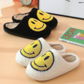 Pikkukuva 3 / 5: Retro Hymyilevä Pehmeä Plussi Mukava Lämmin Slip-on Tossut Sopii Pareille Talven Lämpimään Sisätilojen Tarjontaan -ES 43-44 Black