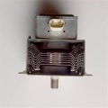 Pikkukuva 3 / 3: Magnetroni mikroaaltouunin varaosa Panasonicin mikroaaltouunille 2M261-M22