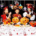 Pikkukuva 6 / 6: Halloween-riippuvat pyörteet - värikkäät kattopyörteet, spiraalit, folio, lepakko, noita, pääkallo, hämähäkki, aave, kurpitsa, hirviökortit, juhlatarvikkeet