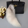 Pikkukuva 5 / 5: Fluffy Sunny Fox Tail Avaimenperä Käsilaukku Tarvike Avaimenperä Sormus Koukku Tupsut Avainlaukku Käsilaukku Reput (4)