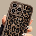 Miniatyrbild 4 av 6: Vinter Leopardtryck Telefonkedja Fodral För iPhone 16 15 14 13 11 12 Pro Max Plus Söt Kort Nylon Snodd Hängande Repskydd Whit Chain For iphone 15Plus