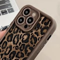 Miniatyrbild 5 av 6: Vinter Leopardtryck Telefonkedja Fodral För iPhone 16 15 14 13 11 12 Pro Max Plus Söt Kort Nylon Snodd Hängande Repskydd Whit Chain For iphone 15Plus
