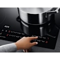 Miniatyrbillede 3 af 7: Built-In Induction Hob, IKB64413FB, AEG
