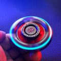 Miniatyrbild 4 av 5: Stressreducerande Fidget Spinner Legering Ljus Hand Gyroskop Stressleksaker R188 Tyst Lager Man Jul Gyro Vuxen