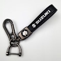 Miniatyrbilde 1 av 5: Personlig Metall Bilnøkkelring med Logo - Lærnøkkelring med Firmalogo for Menn Suzuki Suzuki Gunmetal Hardware Suzuki