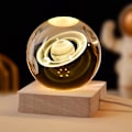 Miniatyrbilde 1 av 5: 3D Planet Krystallkule Nattelys, USB 6cm Saturn Krystallkule Lampe, Nattelys Glassplaneter Lampe med LED Fargerikt Nattelys Saturn