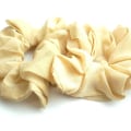 Miniatyrbild 4 av 5: Scrunchie  Beige 2-pack