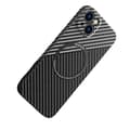 INF Ultratunt iPhone 13-seriefodral i kolfiber med MagSafe iPhone 13