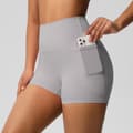 Høy midje nylon yogashorts med sidelomme light grey XL