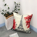 Pikkukuva 5 / 5: Koristetyynynpäälliset 45 x 45 cm, musta ja punainen väri, Eiffel-torni ja Big Ben -tyynyliina, koristeellinen